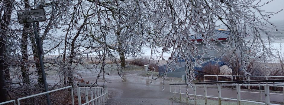 Wegen Eisesglätte gesperrt!