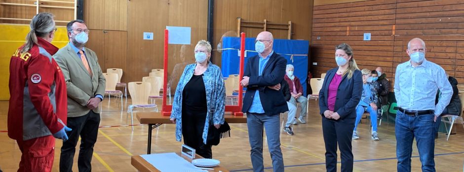 Landrätin Schäfer besucht Corona-Schnelltestzentrum in Dienheim