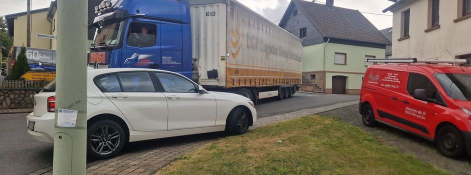 Verkehrsbelastung durch B407-Umleitung: Sorge bei Eltern in Waldweiler, Mandern und Zerf – Gemeinden fordern weitere Maßnahmen