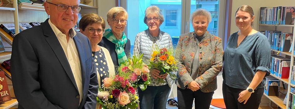 Ehrenamtliche Mitarbeiterinnen der Bücherei geehrt