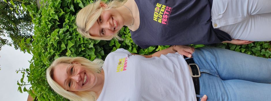 Holzplaketten und T-Shirts