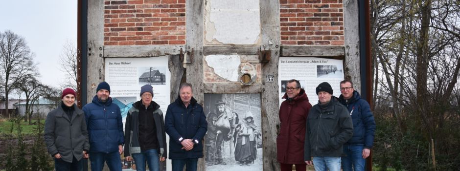 Lokale Sozialgeschichte: Einweihung der „Adam und Eva-Gedenkwand“ in Pixel