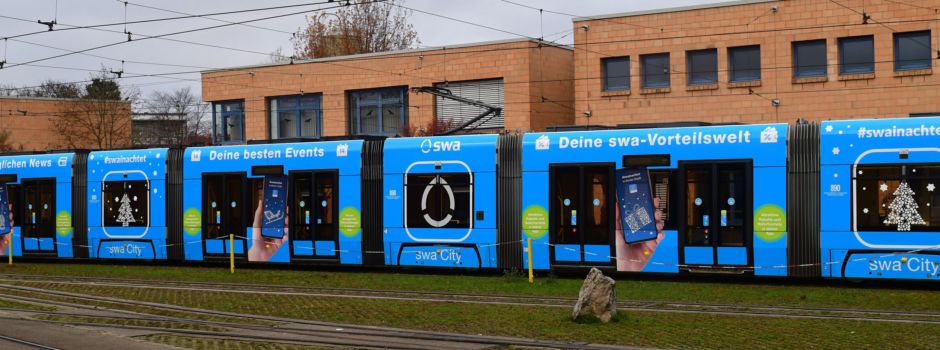 Die Augsburger Christkindltram ist wieder unterwegs