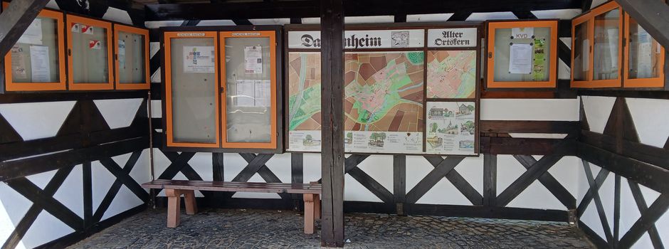 Die Bushaltestelle am „Kreuz“
