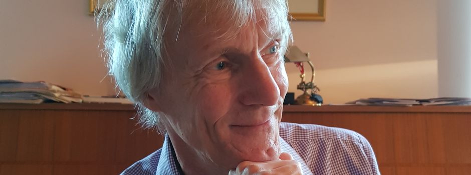 Außergewöhnliche Texte treffen auf meisterhafte Klavierklänge