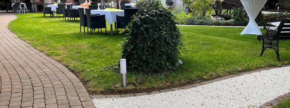 Feierliche Neueröffnung der Residenz Danz in Alsheim