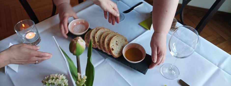 Schloss Agathenburg sucht eine Servicekraft (m/w/d) im Café