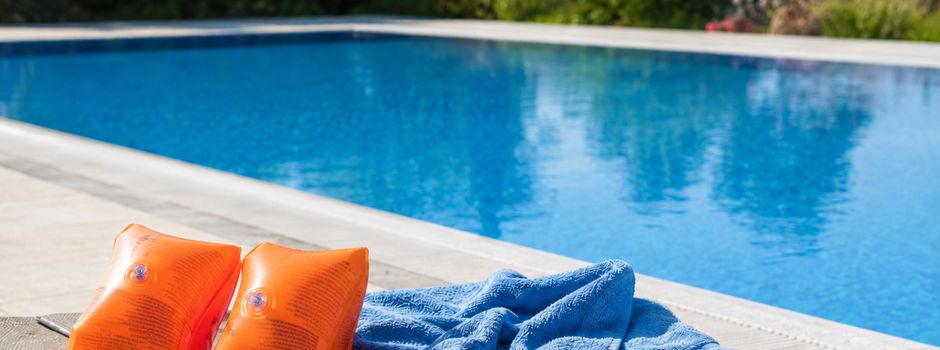 Schwimmen lernen leicht gemacht: Peppi-Schwimm-App unterstützt Familien