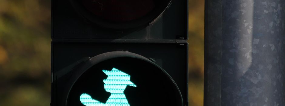Modernisierte Ampelanlage in der Bürstädter Straße erhöht Schulwegsicherheit