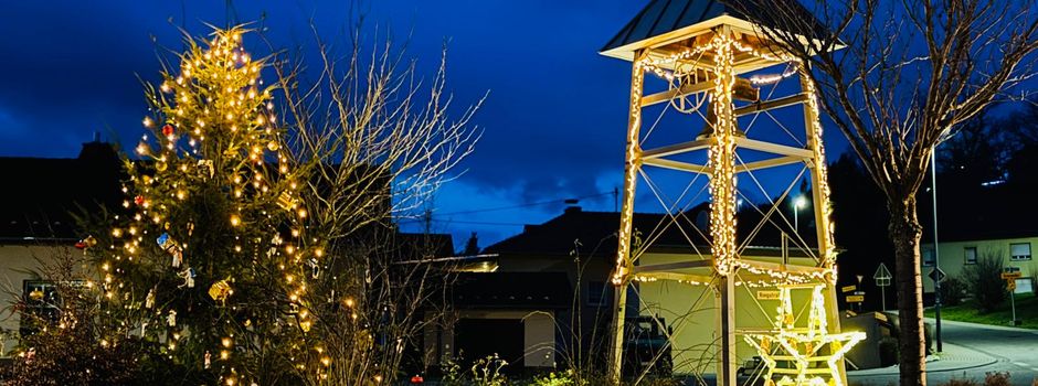 Unser Dorfplatz im weihnachtlichen Glanz