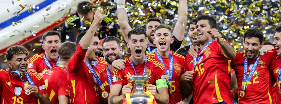 Jungstars führen Spanien zum Rekord-Titel - England trauert