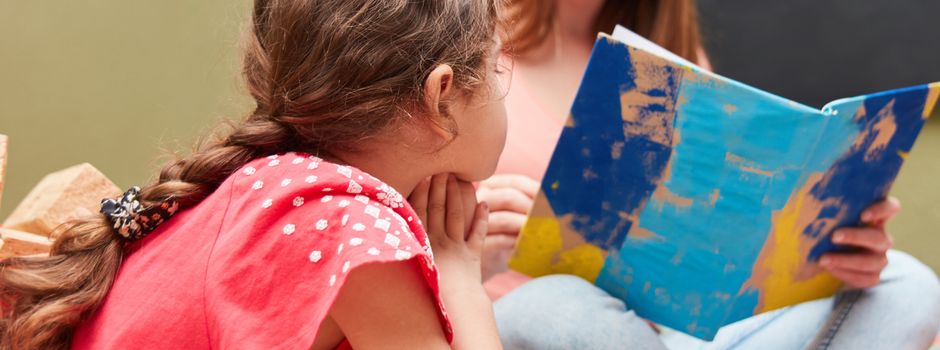 Ehrenamtliche Vorlesepaten gesucht: Neues Projekt für Kita‑Kinder startet in Herzebrock‑Clarholz