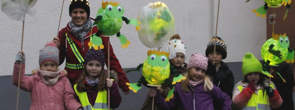 Impressionen vom Rheidter Martinszug: Erstmals ohne Martinsfeuer