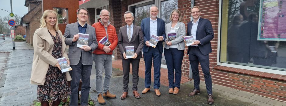 Politisches Gezerre, Protest und Party