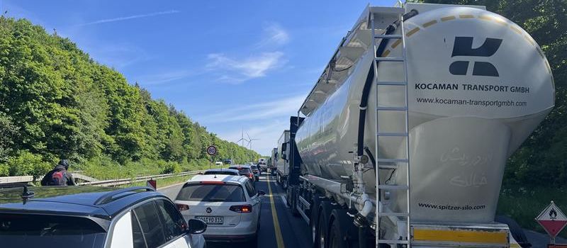 Richtung Koblenz: A61 zwischen Meckenheim und Bad Neuenahr nach Unfall gesperrt