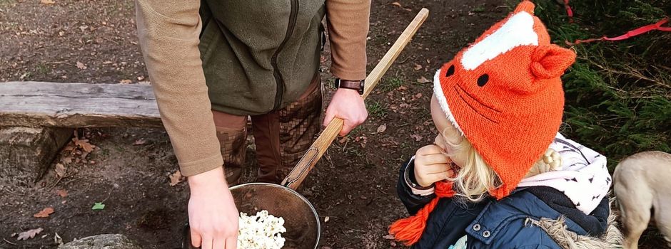 Viele Familien im Wald