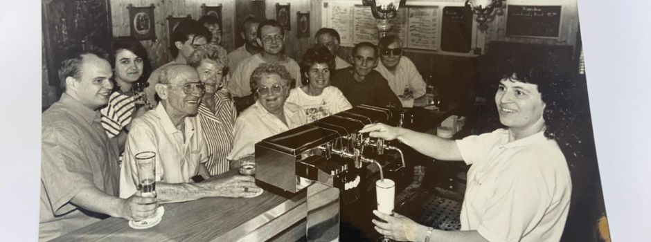 44 Jahre „Bei Helga“: So tickt die Kult-Wirtin