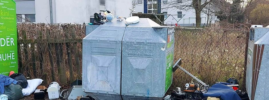 Niederkassel: Vermüllung an Containern