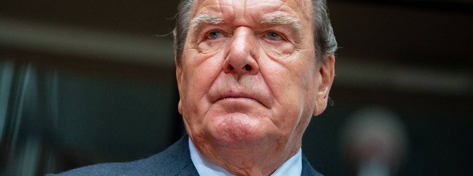 «Friedenskanzler»: Schröder lobt Scholz für Nein zu Taurus