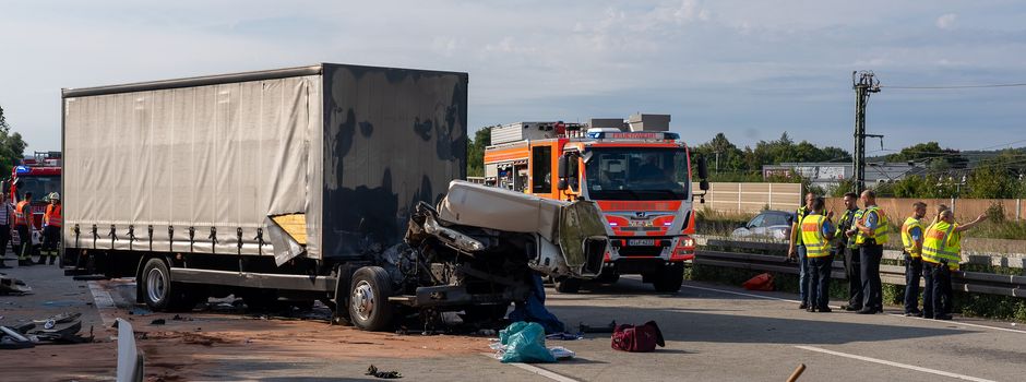 Lkw-Fahrer rast auf A3 bei Wiesbaden in Stauende – lebensgefährlich verletzt