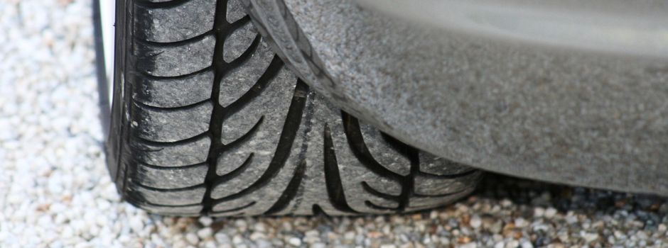 Mehrere Autoreifen in Bodenheim zerstochen