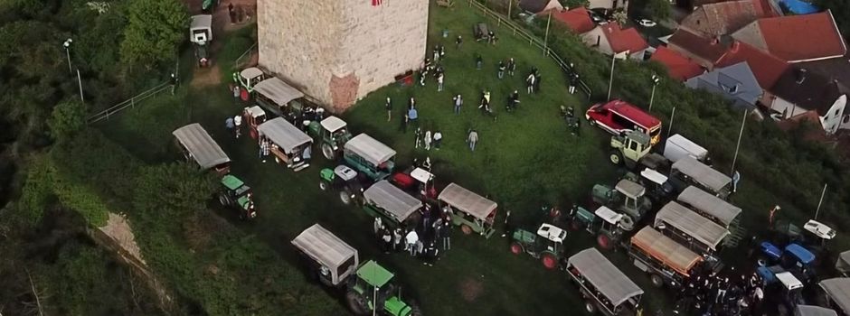 Tradition auf Rädern: Feuerwehr lädt zur Dämmerschoppenfahrt an der Schwabsburger Kerb