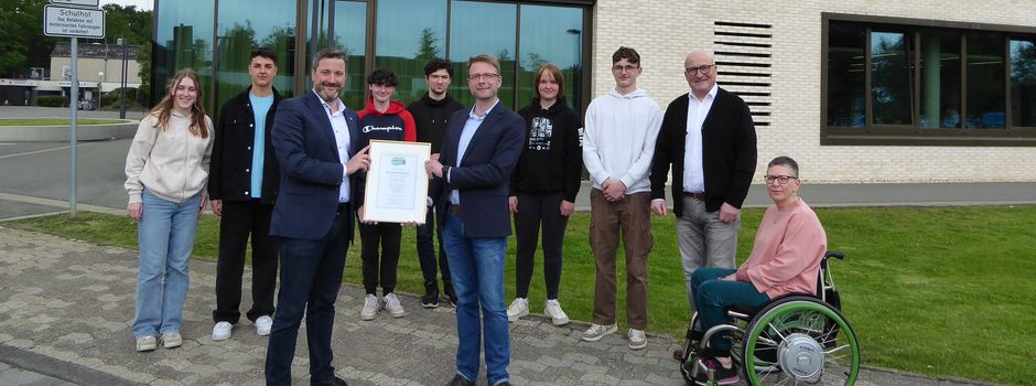 Fairtrade-Town Herzebrock-Clarholz: Bürgermeister Marco Diethelm übergibt weitere Urkunden