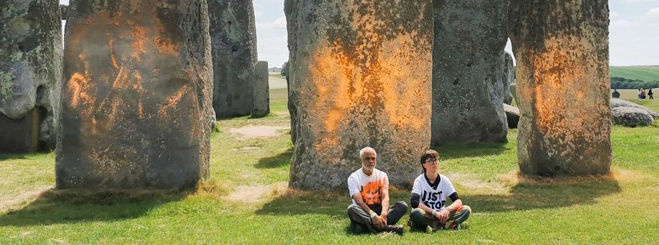 Klimademonstranten besprühen Stonehenge mit Farbe