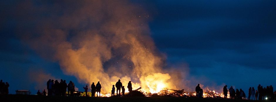 Osterfeuer in der Gemeinde Gevensleben 