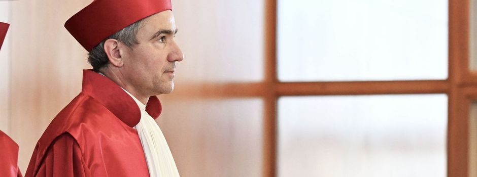 Datensammeln zur Terrorabwehr? Karlsruhe urteilt