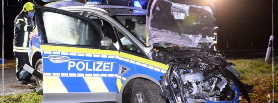Polizeiauto verunglückt auf dem Weg zu einer Verfolgungsjagd