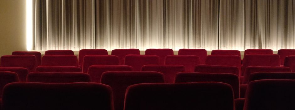 Filmnachmittag für Senioren: Klassiker „Kohlhiesels Töchter“ mit Lilo Pulver