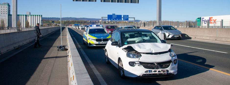 Auffahrunfall auf Schiersteiner Brücke sorgt für Vollsperrung auf A643