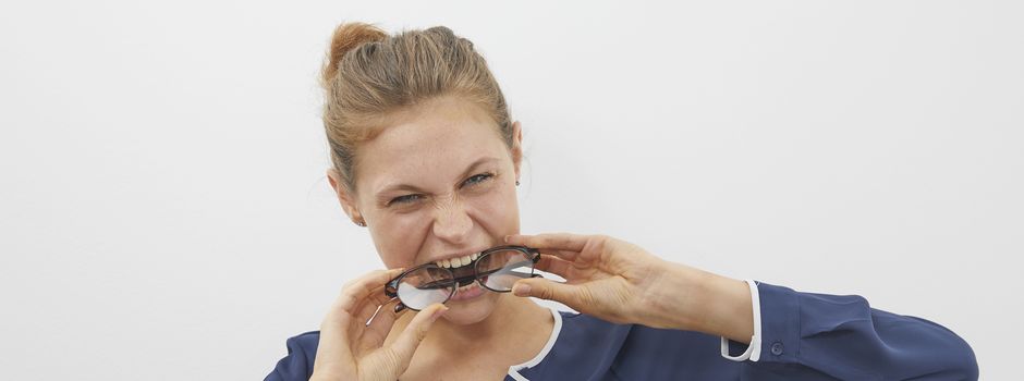 5 Probleme, die jeder Brillenträger kennt