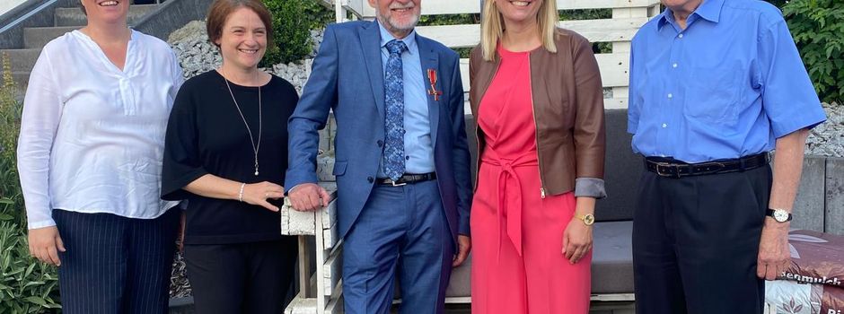 Bundesverdienstkreuz am Bande