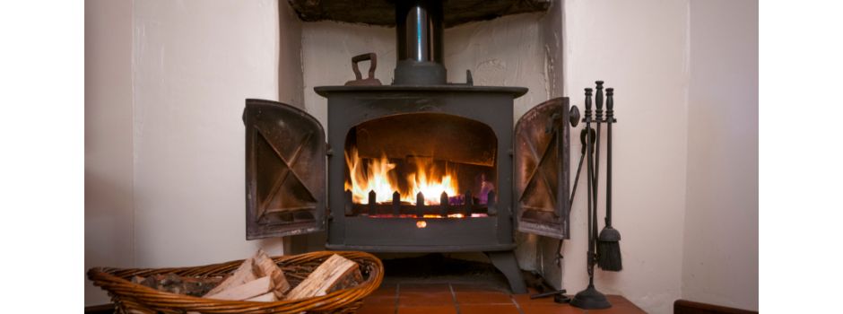 Heizen mit Holz – effizient und emissionsarm