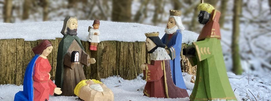 „Weihnachtsweg 2023“ Familien auf dem Weg zur Krippe…