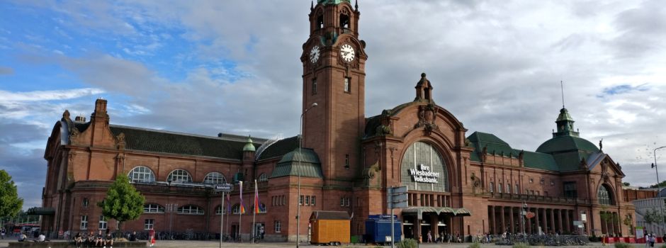 15-jähriger Dieb attackiert Ladendetektiv an Wiesbadener Hauptbahnhof