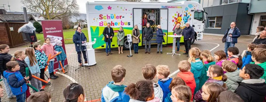 Einmalig in RLP: Koblenzer Schulkinder bekommen eigenen Bücherbus