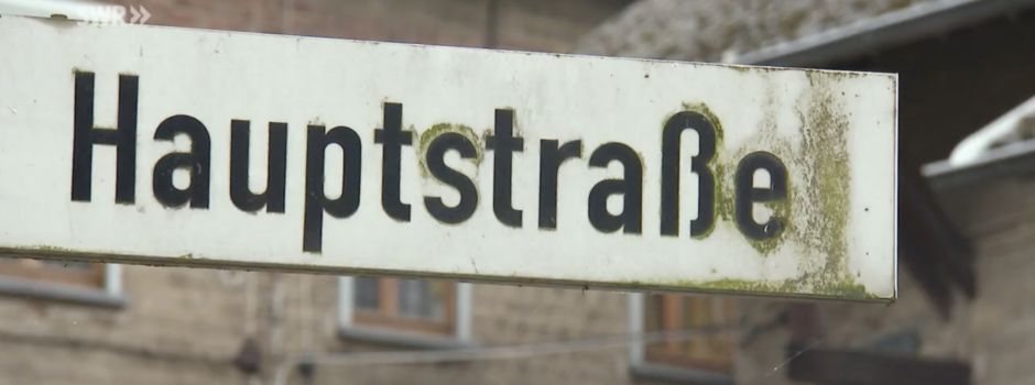 Die Hauptstrasse in Dedenbach