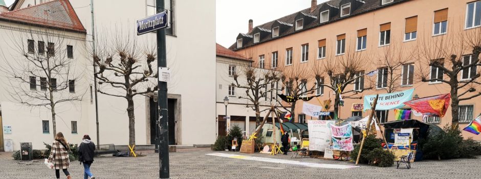 Ausstellung "Friedensklima! 17 Ziele für Gerechtigkeit und Frieden" auf dem Moritzplatz