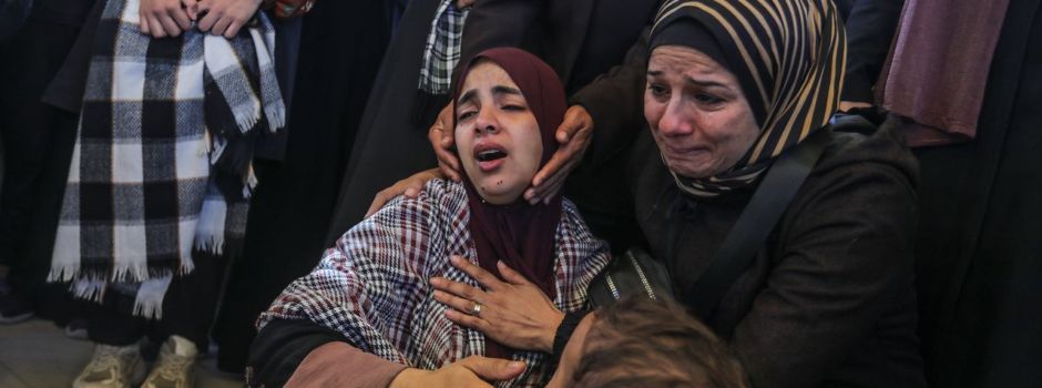 Israel weitet Einsatz in Gaza aus - Tote bei Luftangriff