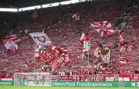 Fan Club Treue Luzifer - was geht'n sooo...