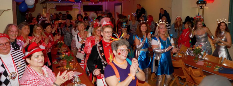Uckendorf: Mädchensitzung mit ABBA, Backstreet Boys, Rosa Fünkchen, Brings und Co.