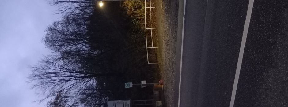 Beleuchtung an der Schnellbushaltestelle