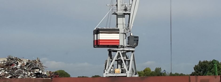 Was es mit der schwarz-weiß-roten Flagge in Gustavsburg auf sich hat
