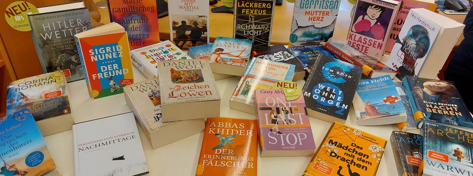 Neue Bücher für den Winter in der KÖB St. Laurentius Clarholz