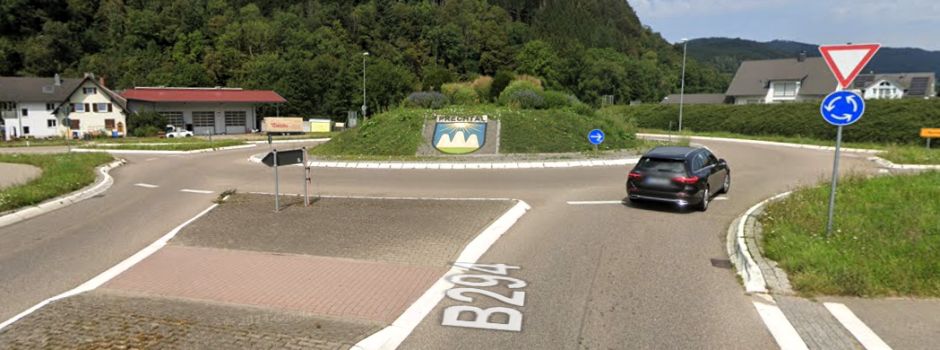 Regierungspräsidium erneuert Leitplanken an der B 294 bei Elzach