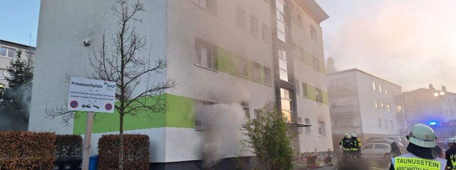 15 Verletzte bei Wohnhausbrand in Taunusstein – Gebäude unbewohnbar