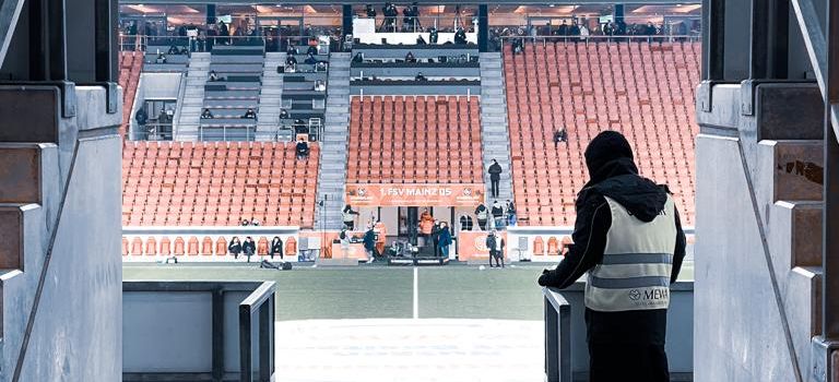 Mainz 05: Warum Einlaufkinder Maske tragen müssen